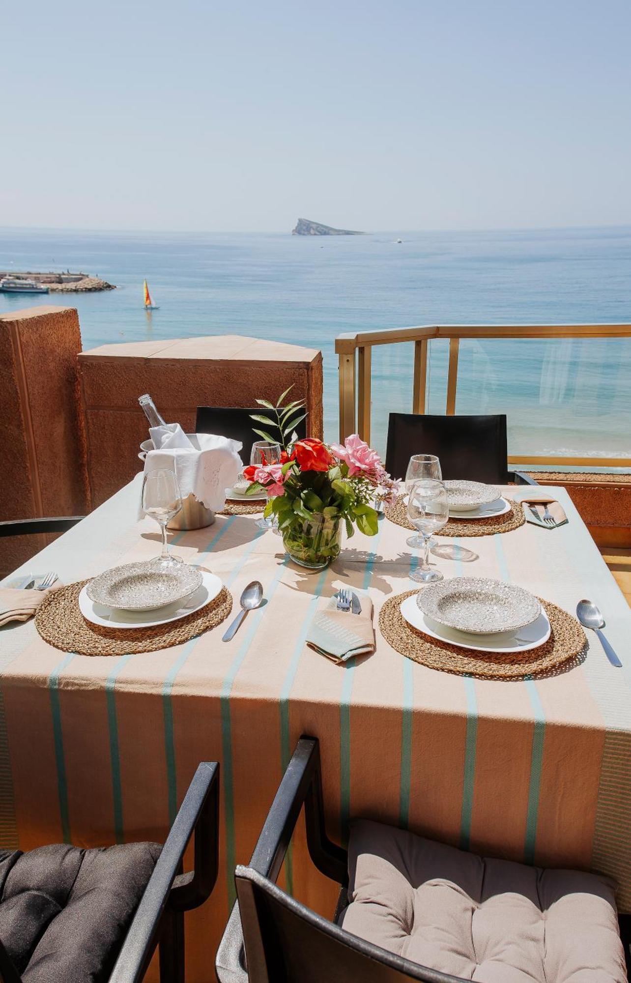 See The Sea - Mirando Al Mar & Aplus Apartamentos Μπένιντορμ Εξωτερικό φωτογραφία