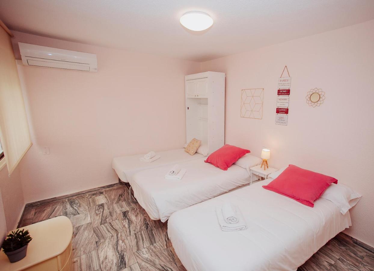 See The Sea - Mirando Al Mar & Aplus Apartamentos Μπένιντορμ Εξωτερικό φωτογραφία
